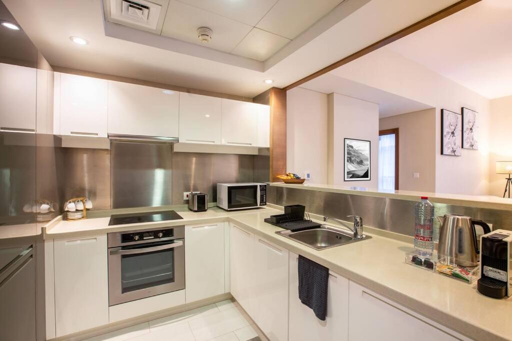 Lux 1Br 2 Min To Burj Khalifa Leilighet Dubai Eksteriør bilde