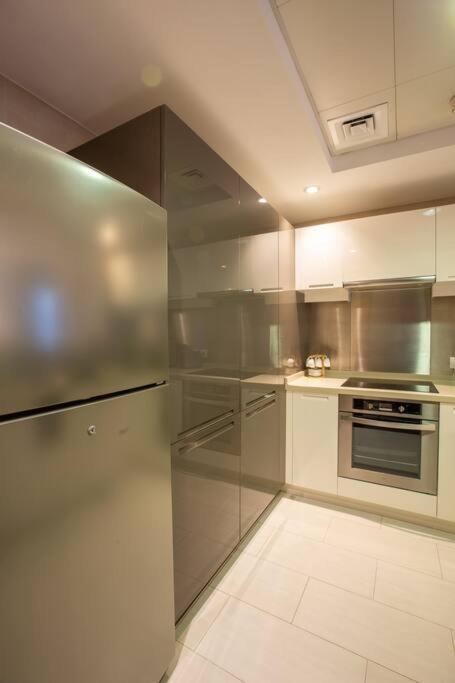 Lux 1Br 2 Min To Burj Khalifa Leilighet Dubai Eksteriør bilde