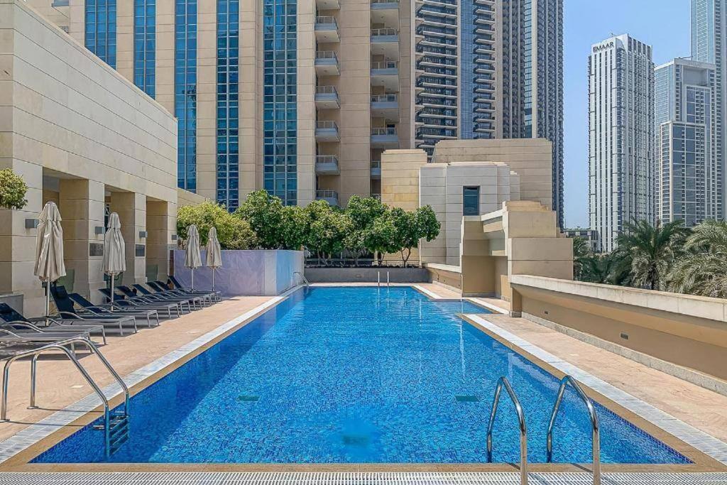 Lux 1Br 2 Min To Burj Khalifa Leilighet Dubai Eksteriør bilde